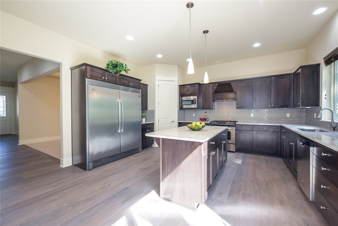 16227 Southeast 135th Place Renton, WA 98059 - Photo 4 of 25 Gallery Image 4