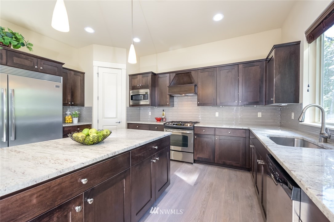 16227 Southeast 135th Place Renton, WA 98059 - Photo 5 of 25 Gallery Image 5
