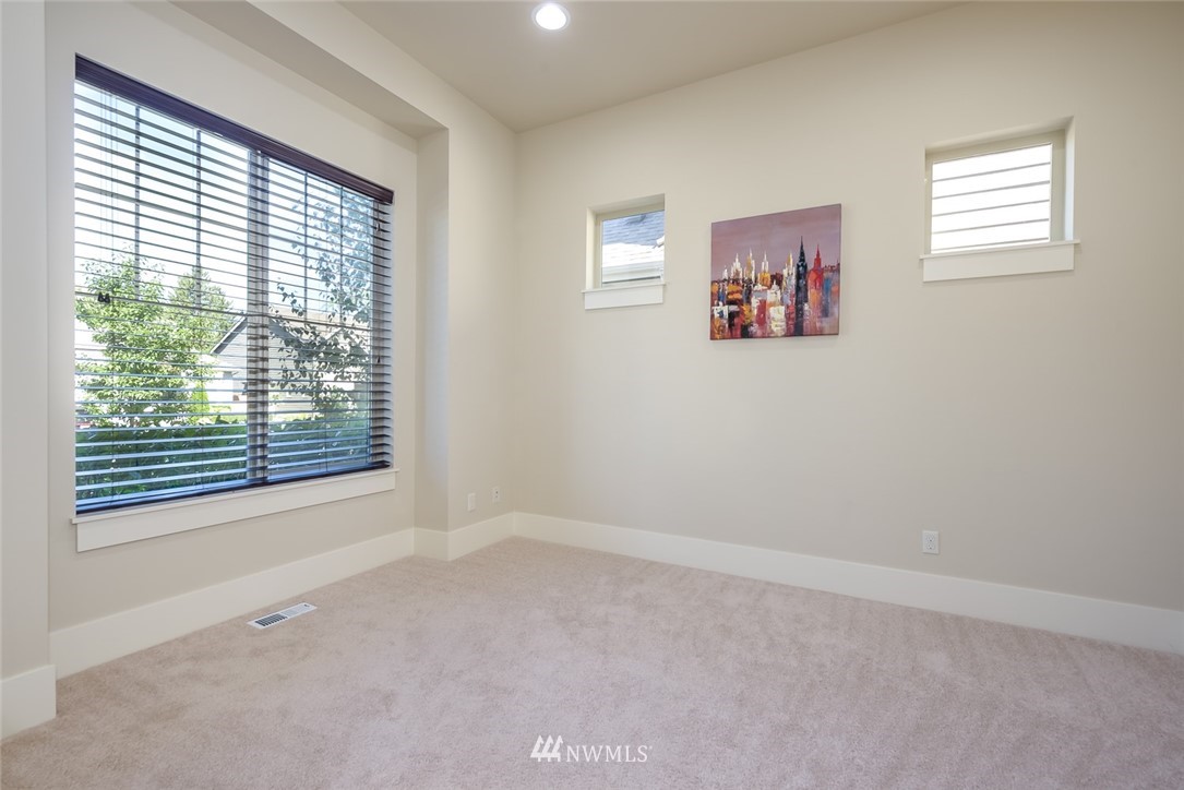 16227 Southeast 135th Place Renton, WA 98059 - Photo 10 of 25 Gallery Image 10