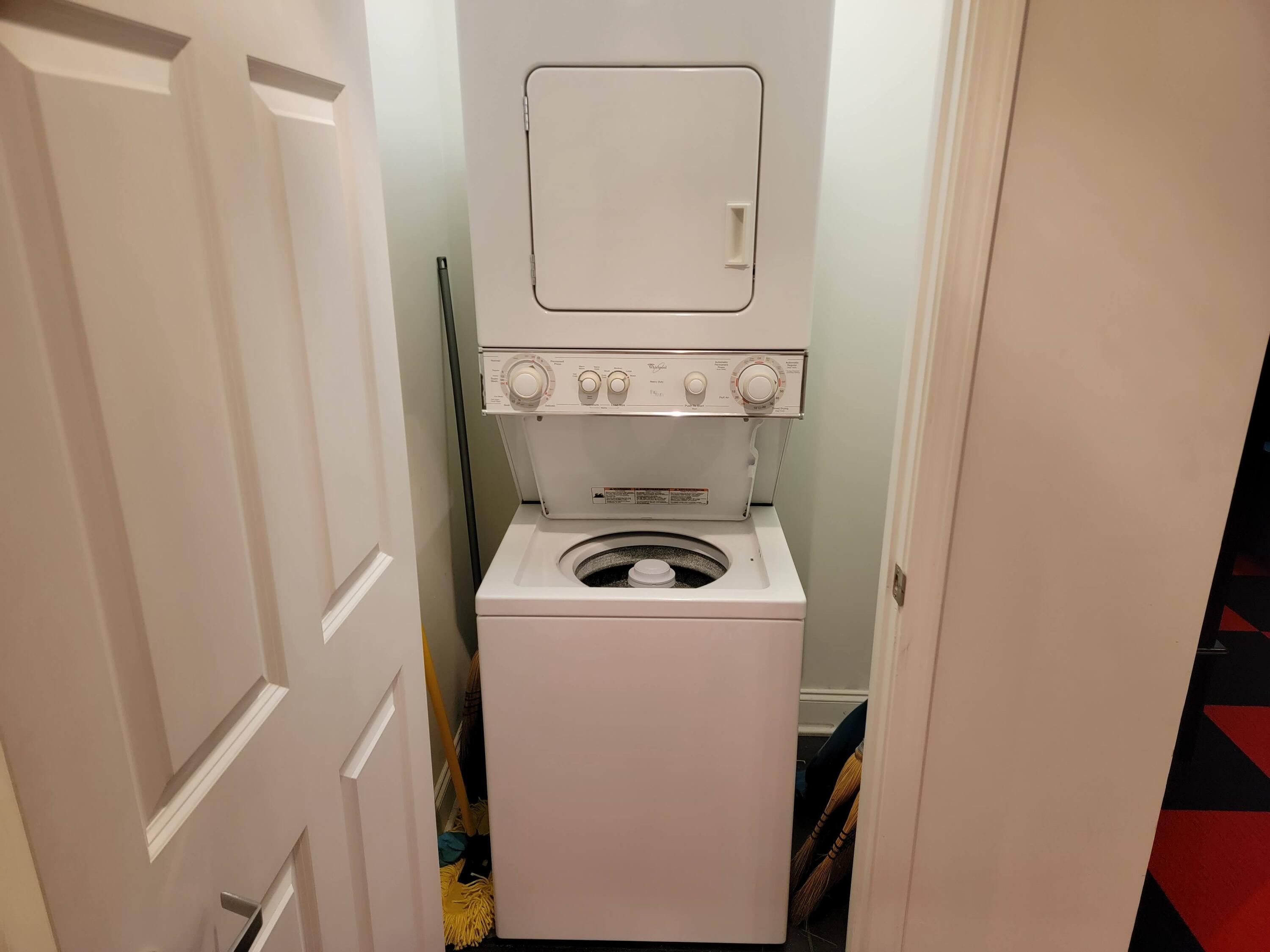 210 Raceday Center Drive, Unit 1106 Bristol, TN 37620 - Photo 18 of 33 Washer n Dryer