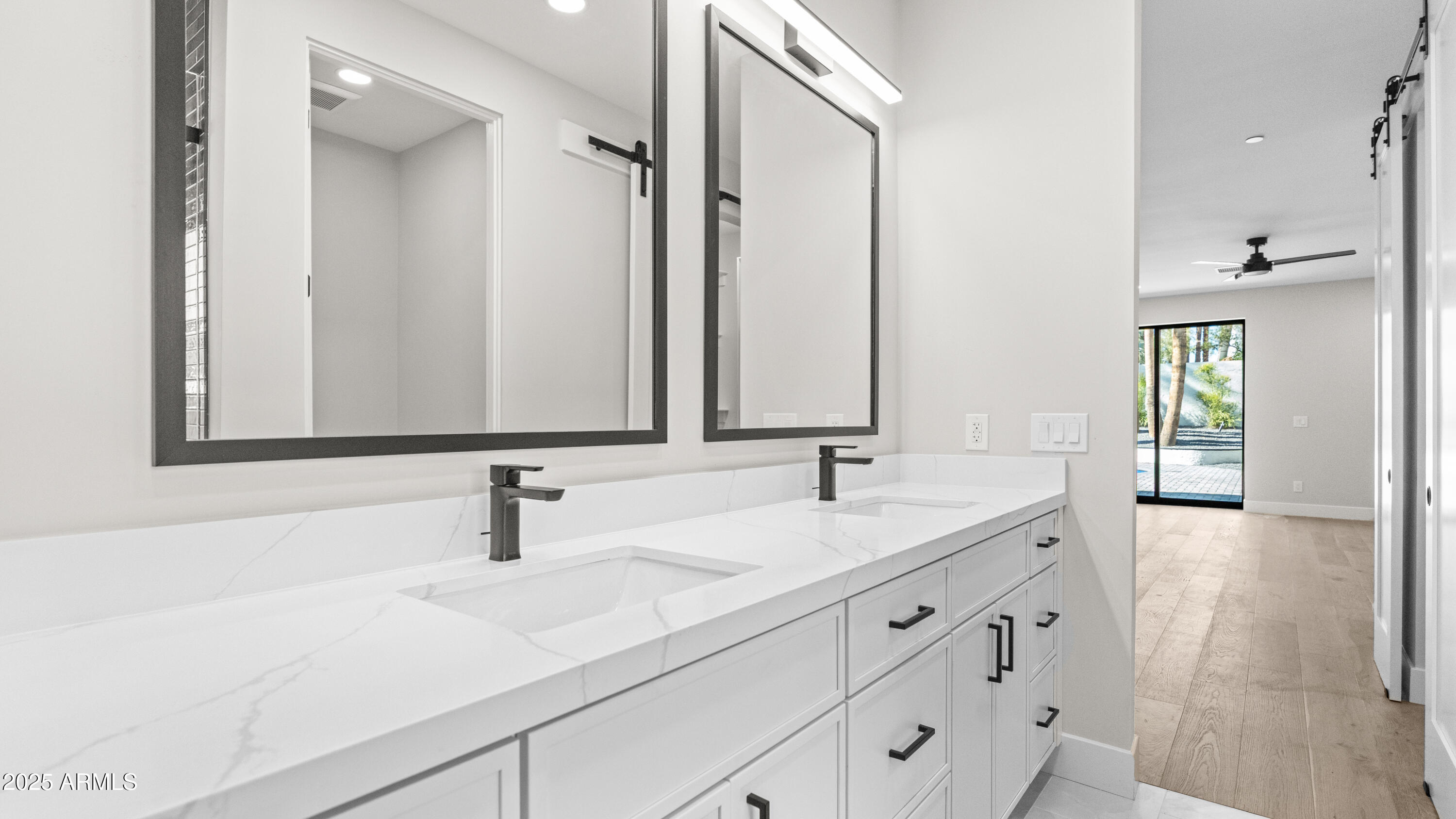 7724 East Charter Oak Road Scottsdale, AZ 85260 - Photo 22 of 28 DSC01078