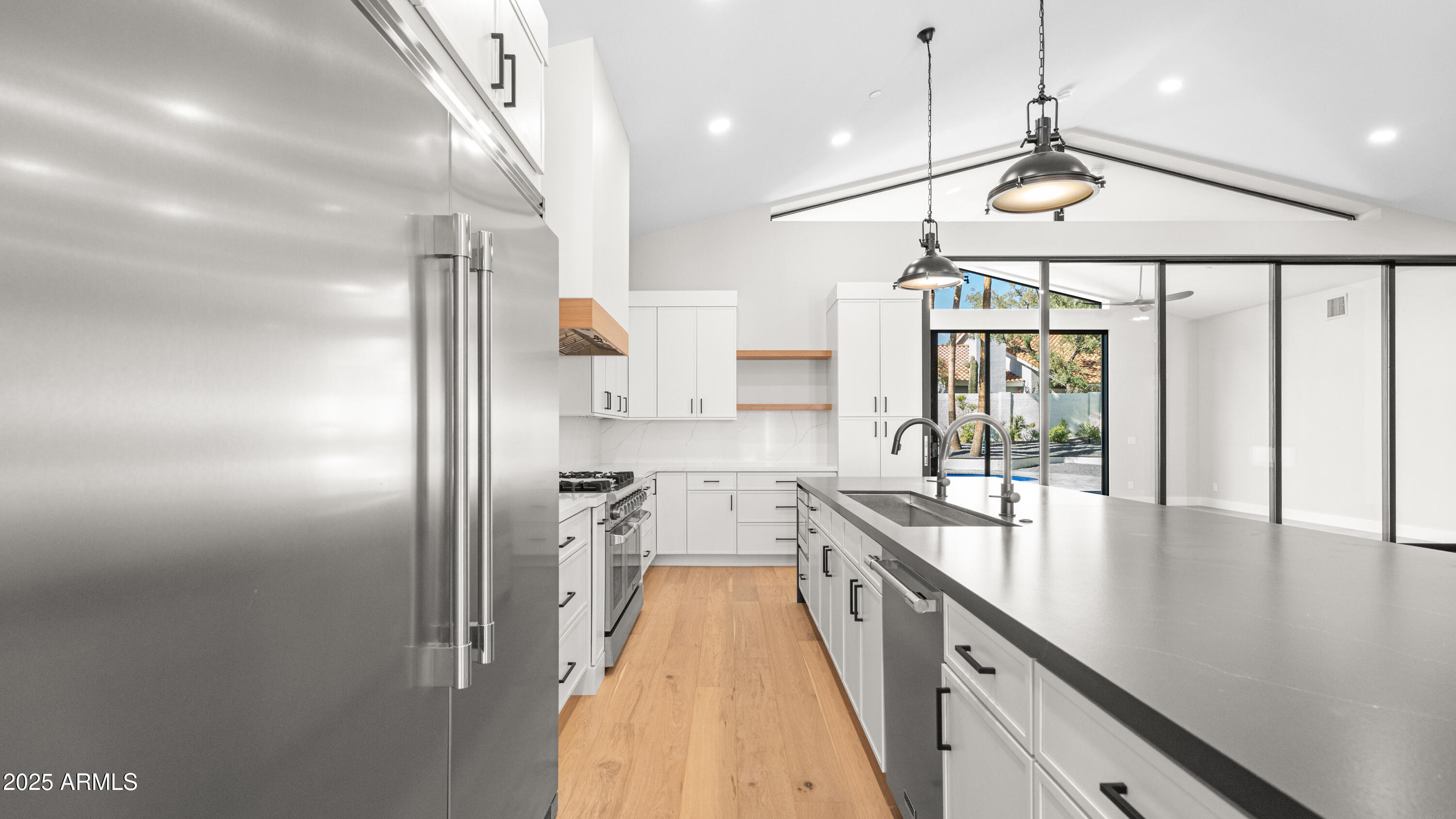 7724 East Charter Oak Road Scottsdale, AZ 85260 - Photo 6 of 28 DSC00970