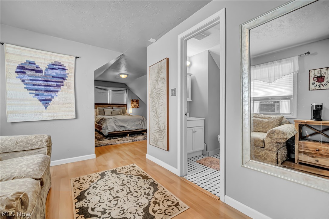 1383 Beaconfield Road Cleveland, OH 44124 - Photo 11 of 31 Gallery Image 11