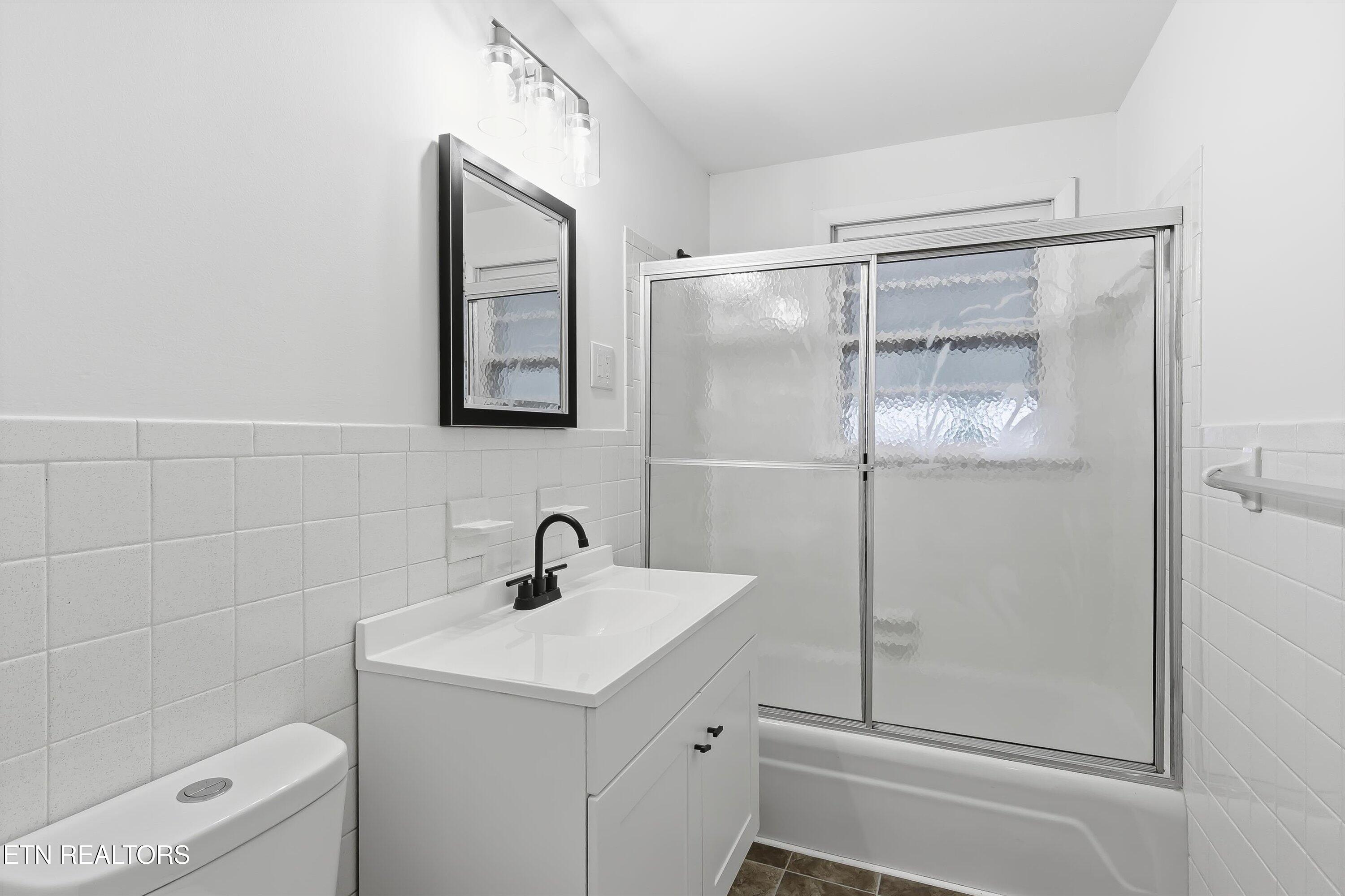 1438 West Hunt Road Maryville, TN 37801 - Photo 11 of 20 Full Bath