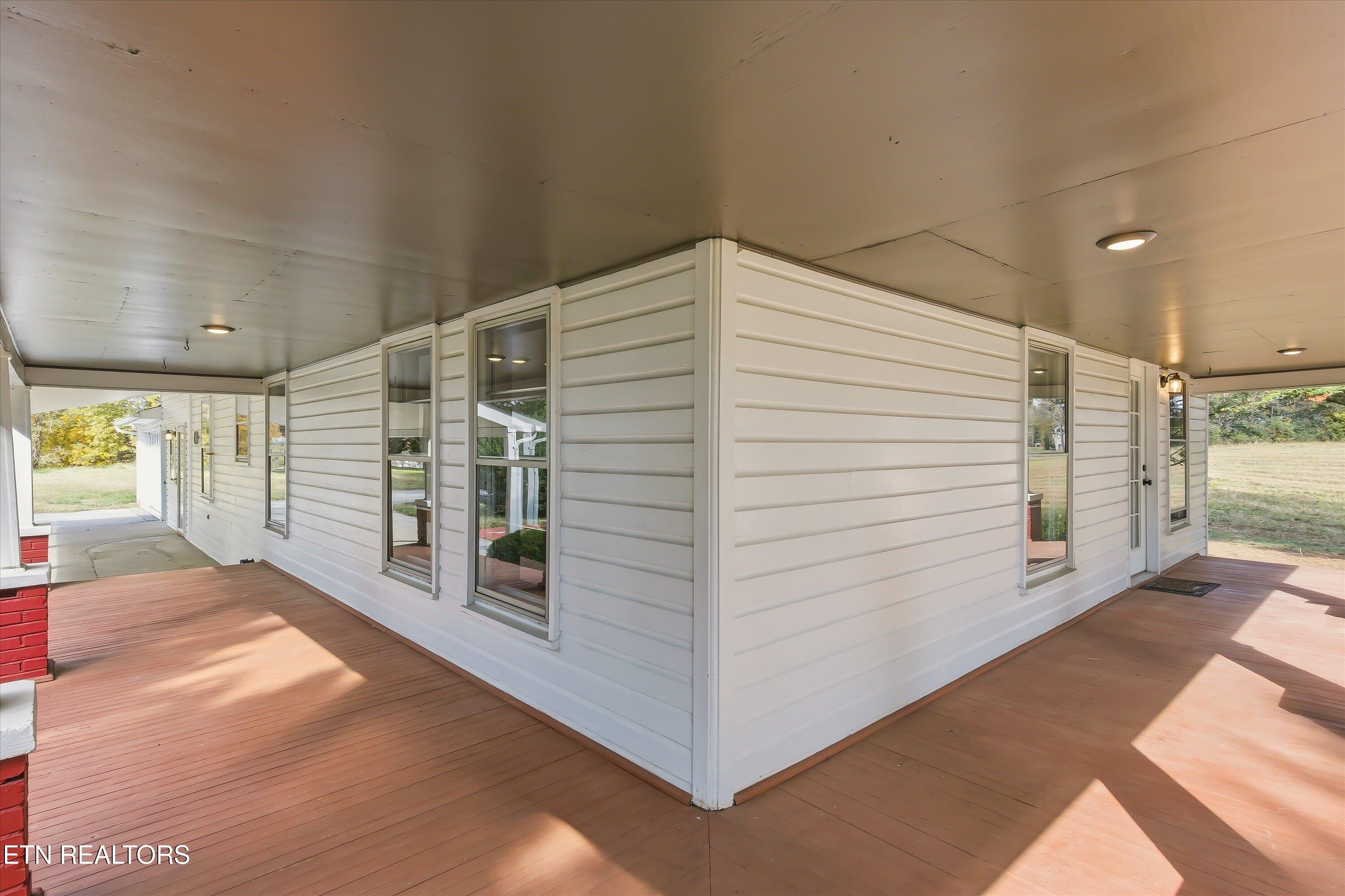 1438 West Hunt Road Maryville, TN 37801 - Photo 16 of 20 Porch