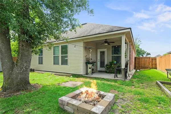 $2,500 | 16973 River Park Drive, Covington, LA 70435