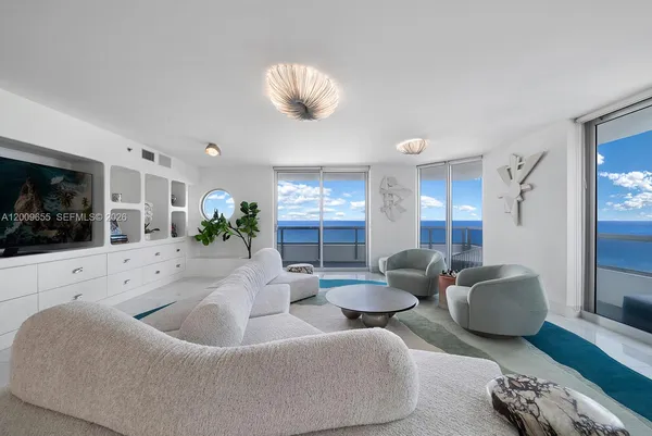 $30,000 | 5801 Collins Avenue, Unit 1200, Miami Beach, FL 33140