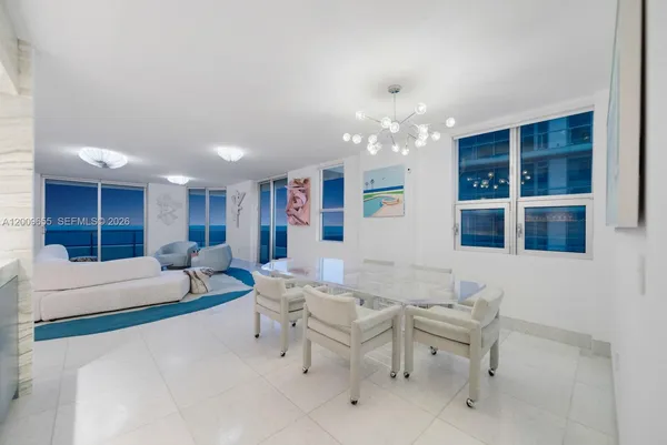 $30,000 | 5801 Collins Avenue, Unit 1200, Miami Beach, FL 33140