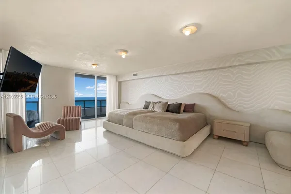 $30,000 | 5801 Collins Avenue, Unit 1200, Miami Beach, FL 33140