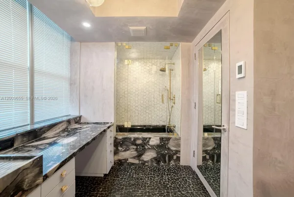 $30,000 | 5801 Collins Avenue, Unit 1200, Miami Beach, FL 33140