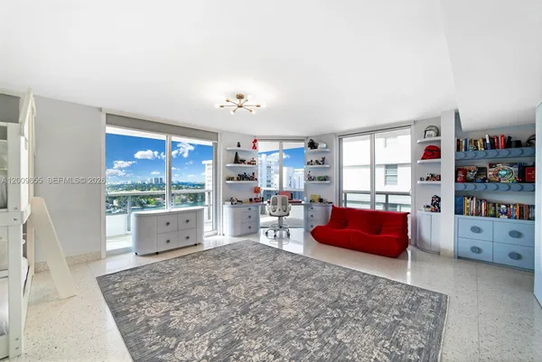 $30,000 | 5801 Collins Avenue, Unit 1200, Miami Beach, FL 33140