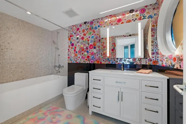 $30,000 | 5801 Collins Avenue, Unit 1200, Miami Beach, FL 33140
