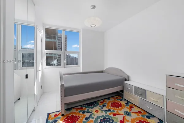 $30,000 | 5801 Collins Avenue, Unit 1200, Miami Beach, FL 33140