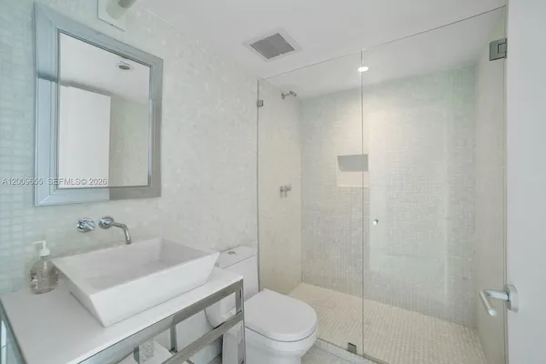 $30,000 | 5801 Collins Avenue, Unit 1200, Miami Beach, FL 33140
