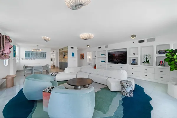 $30,000 | 5801 Collins Avenue, Unit 1200, Miami Beach, FL 33140