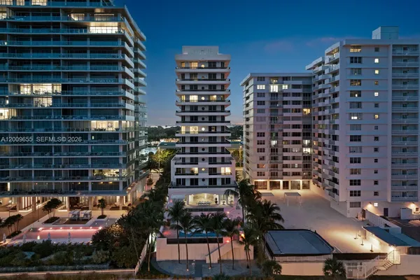 $30,000 | 5801 Collins Avenue, Unit 1200, Miami Beach, FL 33140