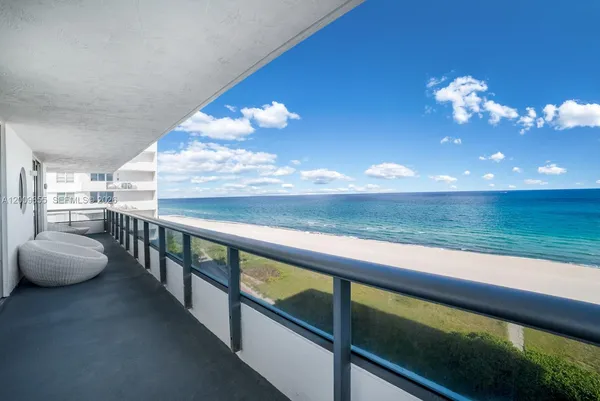 $30,000 | 5801 Collins Avenue, Unit 1200, Miami Beach, FL 33140