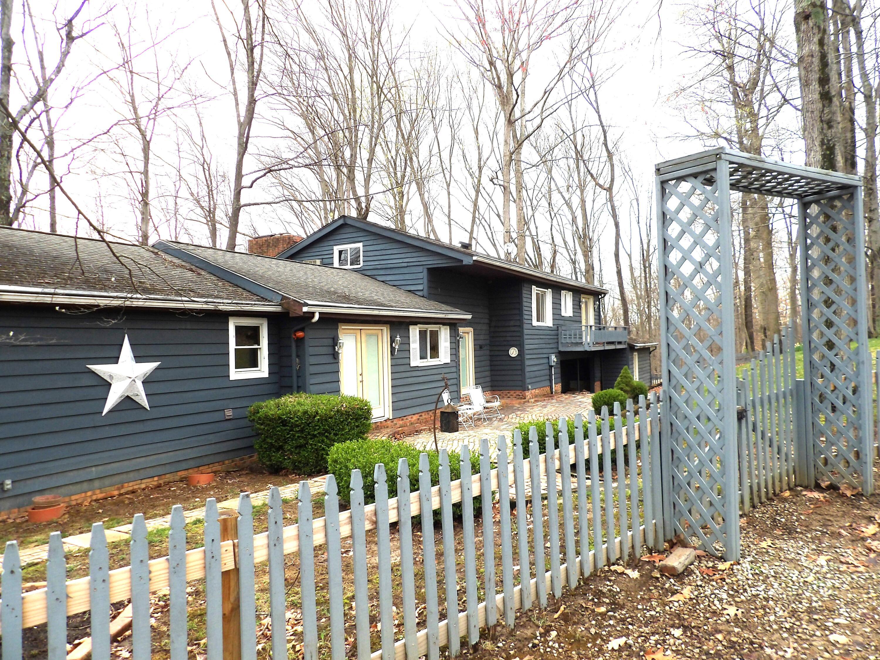 6723 Zwickle Road Logan, OH 43138 - Photo 2 of 58 104_1742