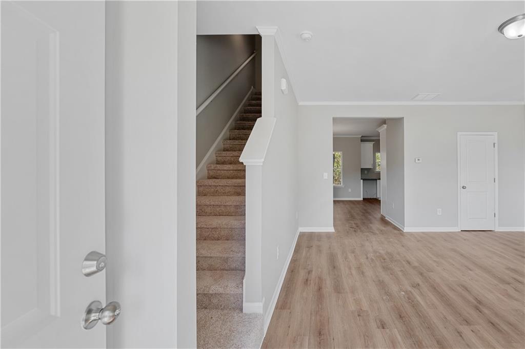 2832 Laurel Ridge Circle Atlanta, GA 30344 - Photo 2 of 28