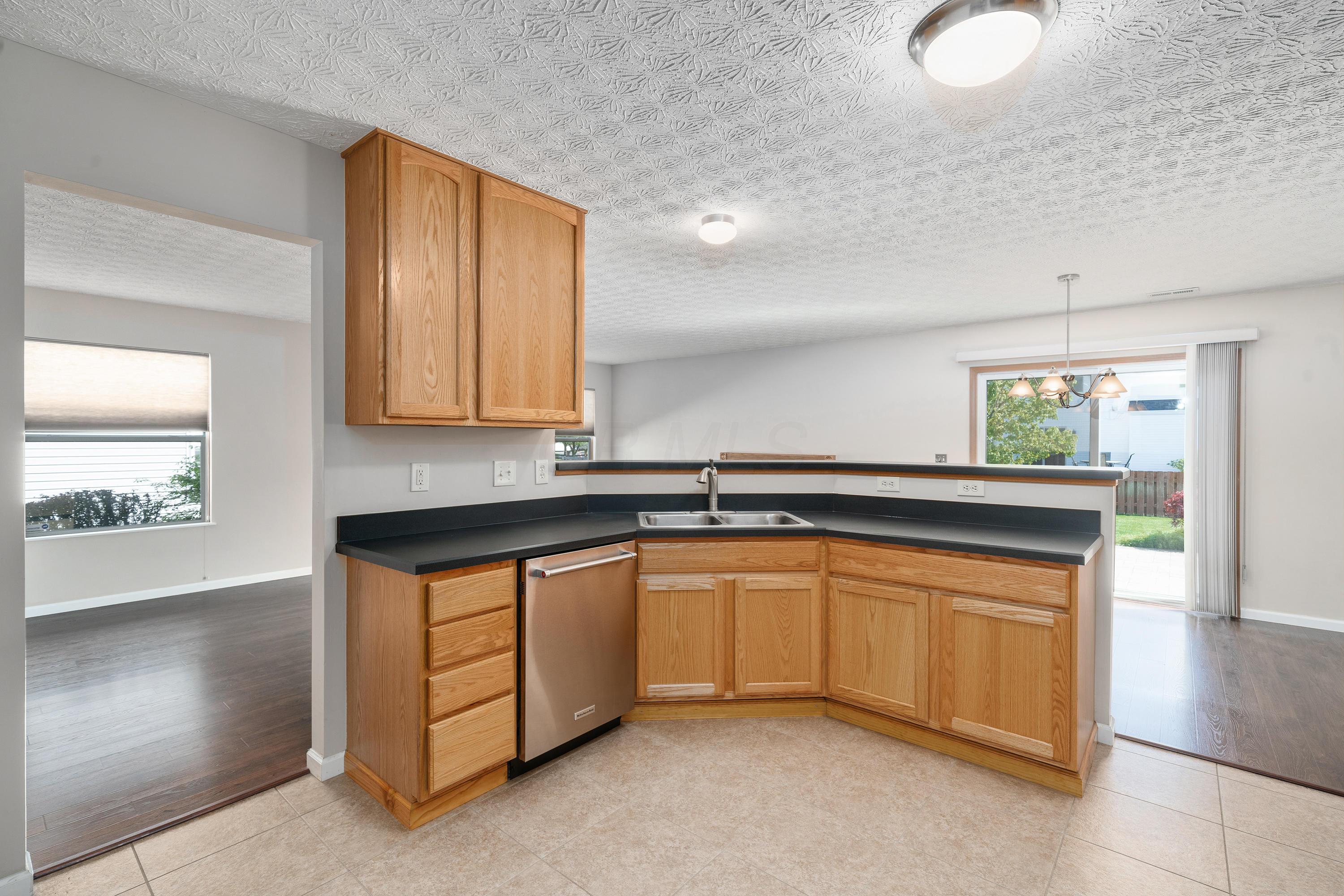5749 Annmary Road Hilliard, OH 43026 - Photo 11 of 37