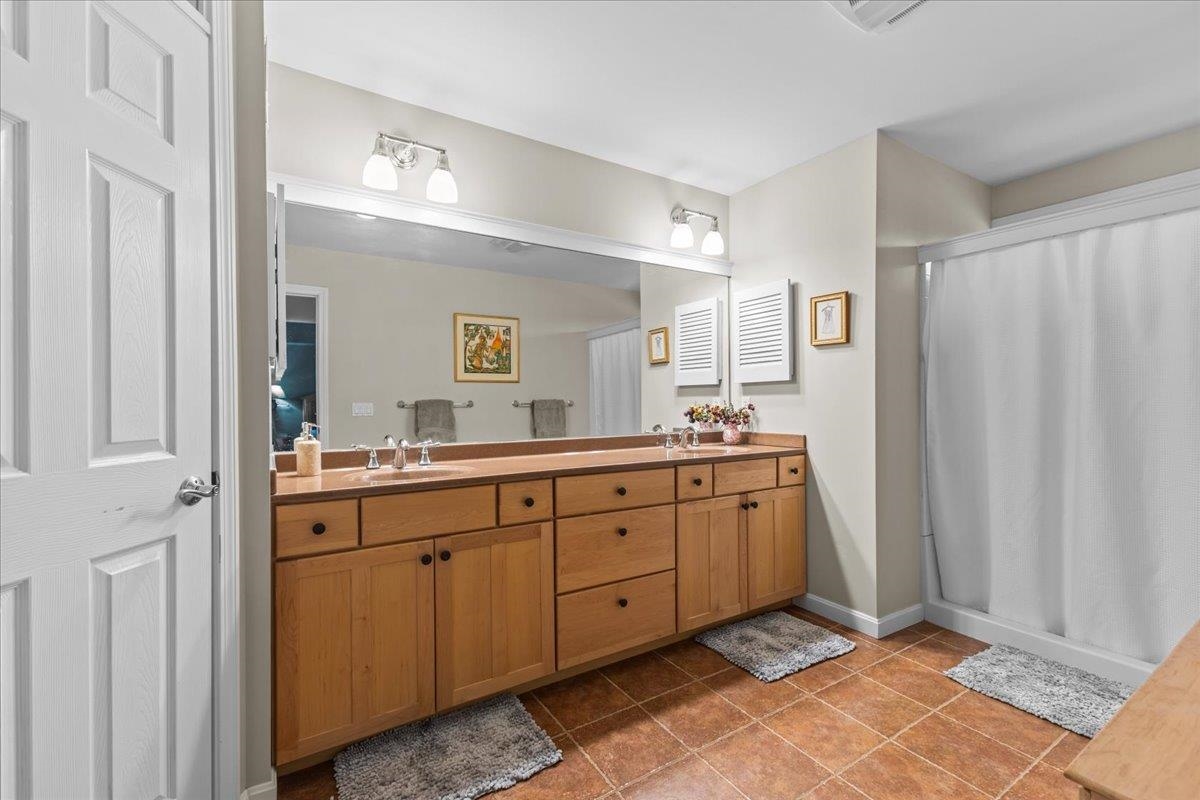 186 Hummingbird Lane South Burlington, VT 05403 - Photo 22 of 35