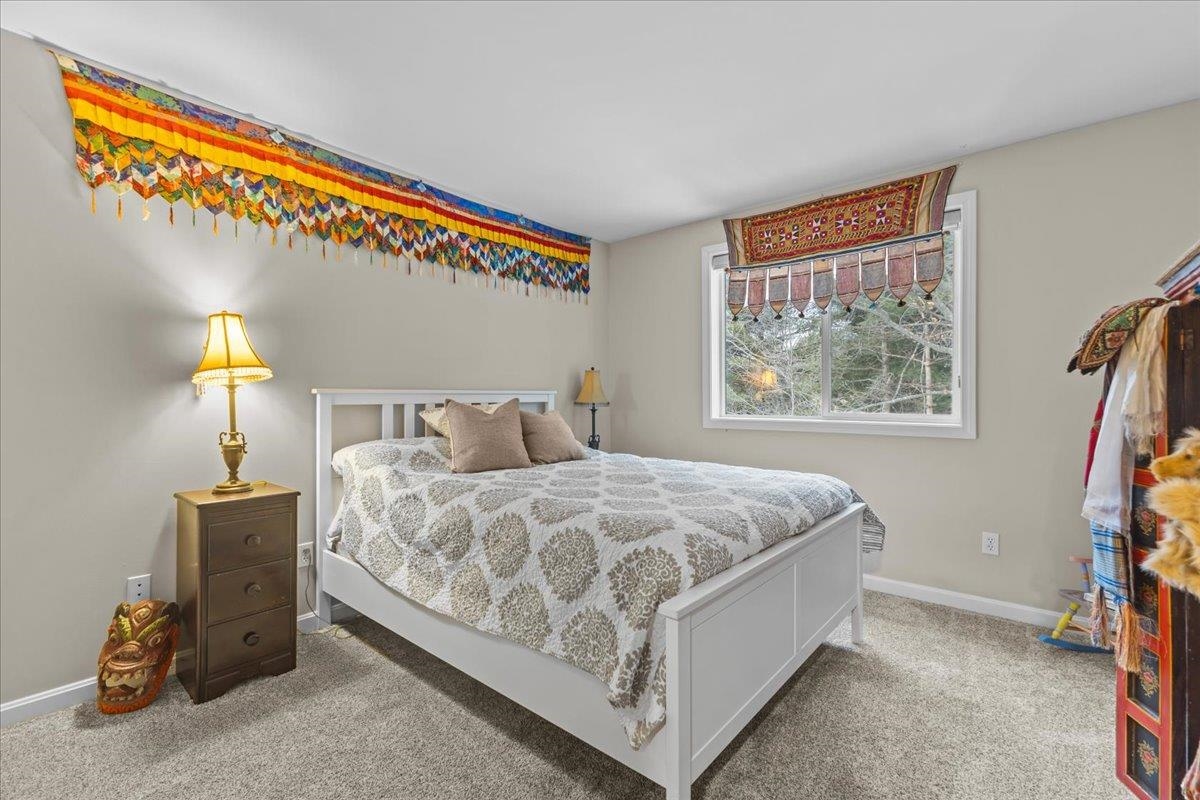 186 Hummingbird Lane South Burlington, VT 05403 - Photo 24 of 35