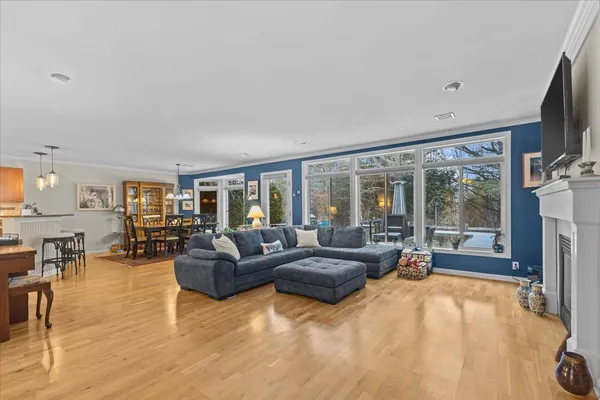 $609,000 | 186 Hummingbird Lane, South Burlington, VT 05403