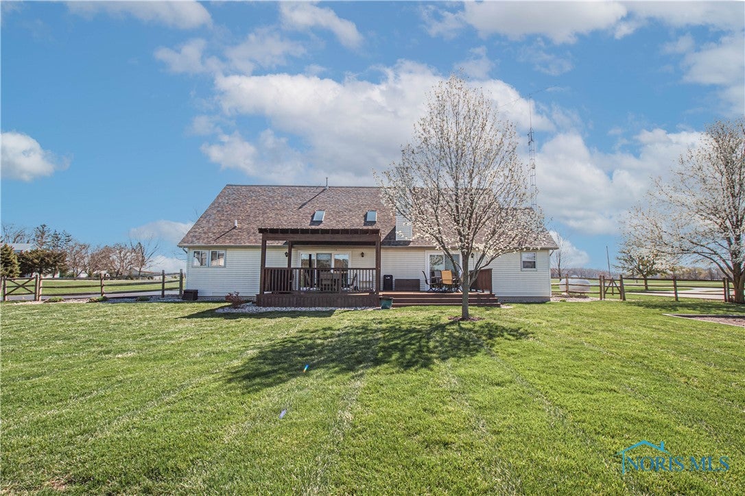 556 South Lathrop Road Swanton, OH 43558 - Photo 35 of 45 Ready for all your outdoor living!