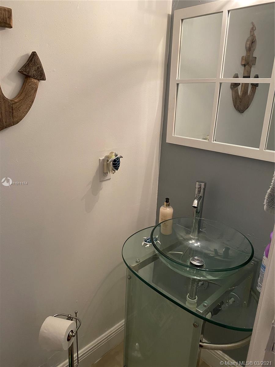 3445 Foxcroft Road Miramar, FL 33025 - Photo 14 of 16 Gallery Image 14