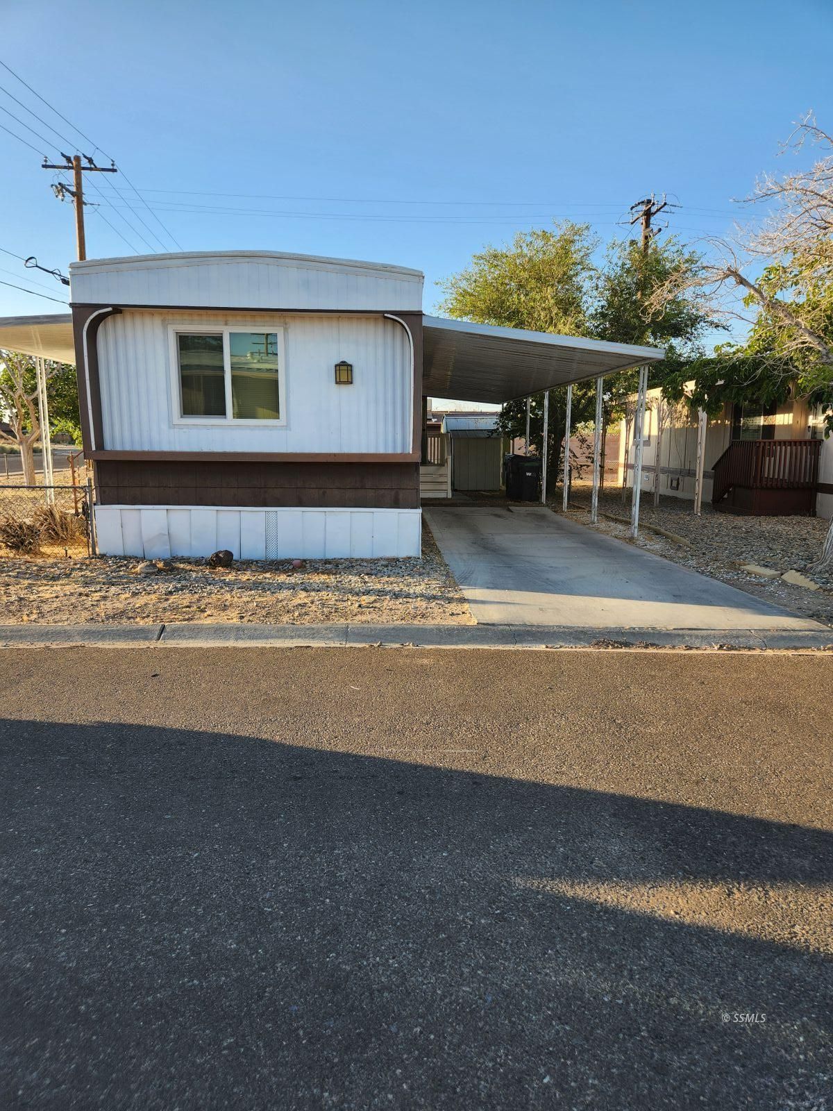 1400 Wayne Street, Unit 33 Ridgecrest, CA 93555 - Photo 4 of 35