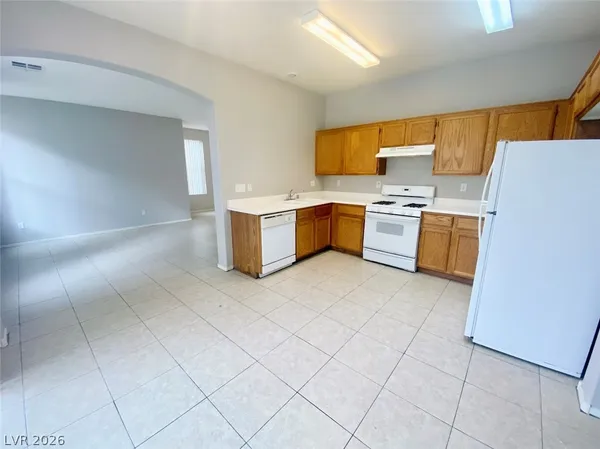 $1,750 | 2512 Birds Nest Cactus Court, Las Vegas, NV 89106