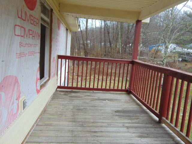 100 Meadow Creek Road Rupert, WV 25984 - Photo 8 of 20 Gallery Image 8