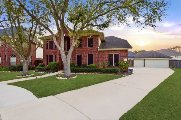 front view of house with a yard