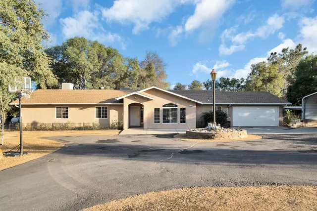 $796,000 | 6155 Highway 49, Mariposa, CA 95338