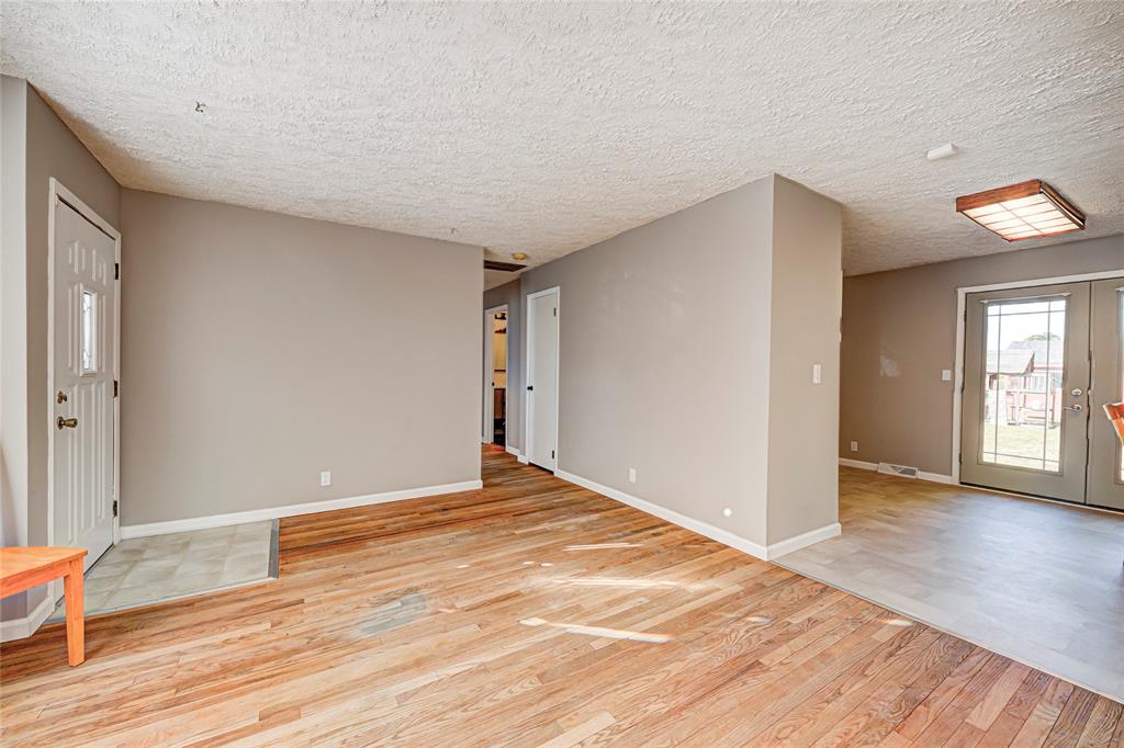 10230 Pennington Road Mooresville, IN 46158 - Photo 5 of 30 Gallery Image 5
