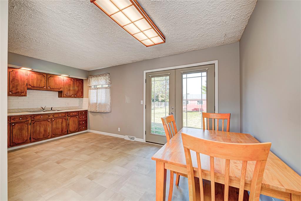 10230 Pennington Road Mooresville, IN 46158 - Photo 6 of 30 Gallery Image 6
