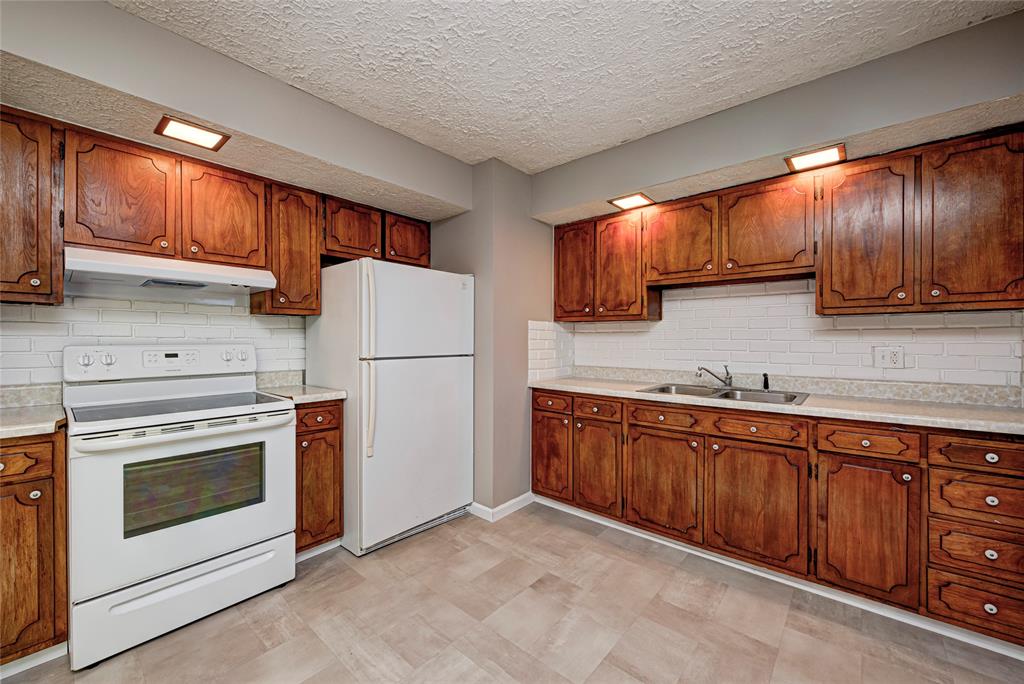 10230 Pennington Road Mooresville, IN 46158 - Photo 9 of 30 Gallery Image 9