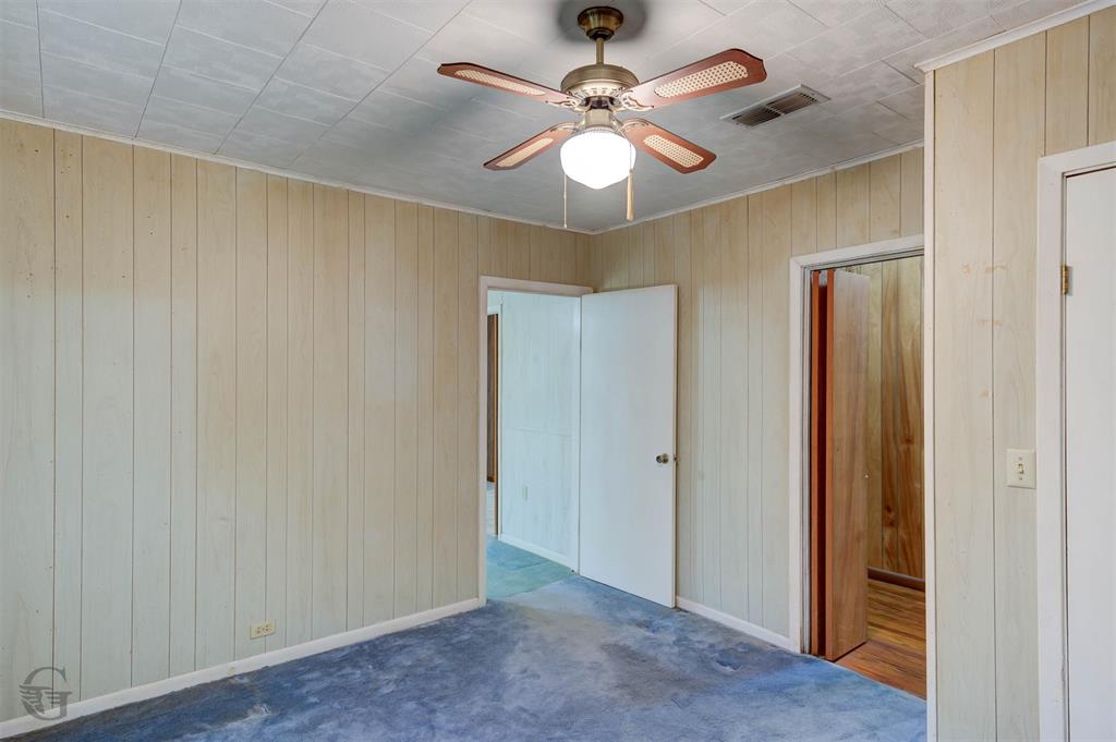 314 Dilly Road Mooringsport, LA 71060 - Photo 23 of 37 Guest Bedroom
