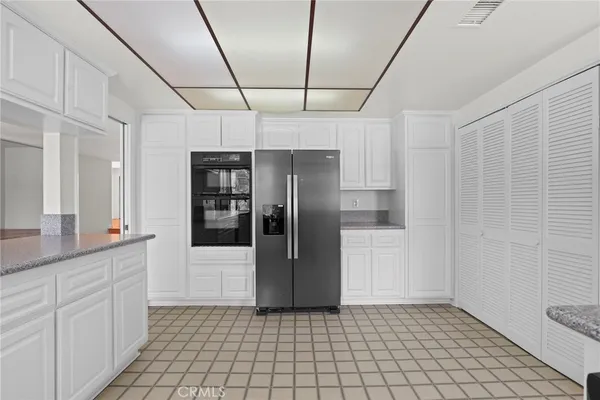$799,000 | 2662 East 20th Street, Unit 307, Signal Hill, CA 90755