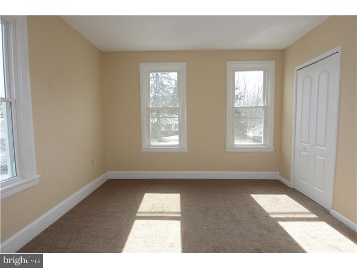 805 High Boulevard Reading, PA 19607 - Photo 5 of 19 Gallery Image 5