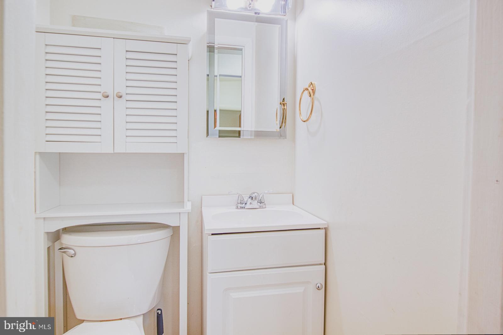2446 Forest Green Road Baltimore, MD 21209 - Photo 17 of 26