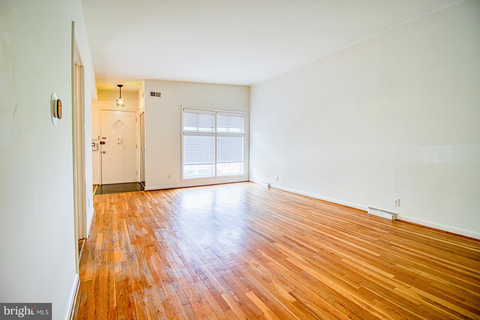 2446 Forest Green Road Baltimore, MD 21209 - Photo 4 of 26