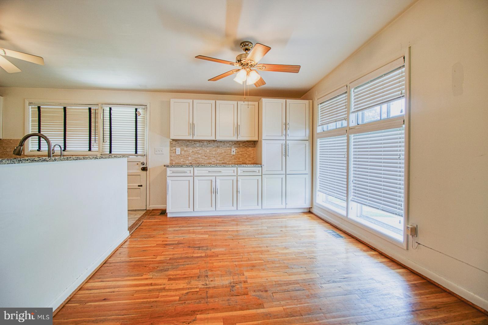 2446 Forest Green Road Baltimore, MD 21209 - Photo 6 of 26