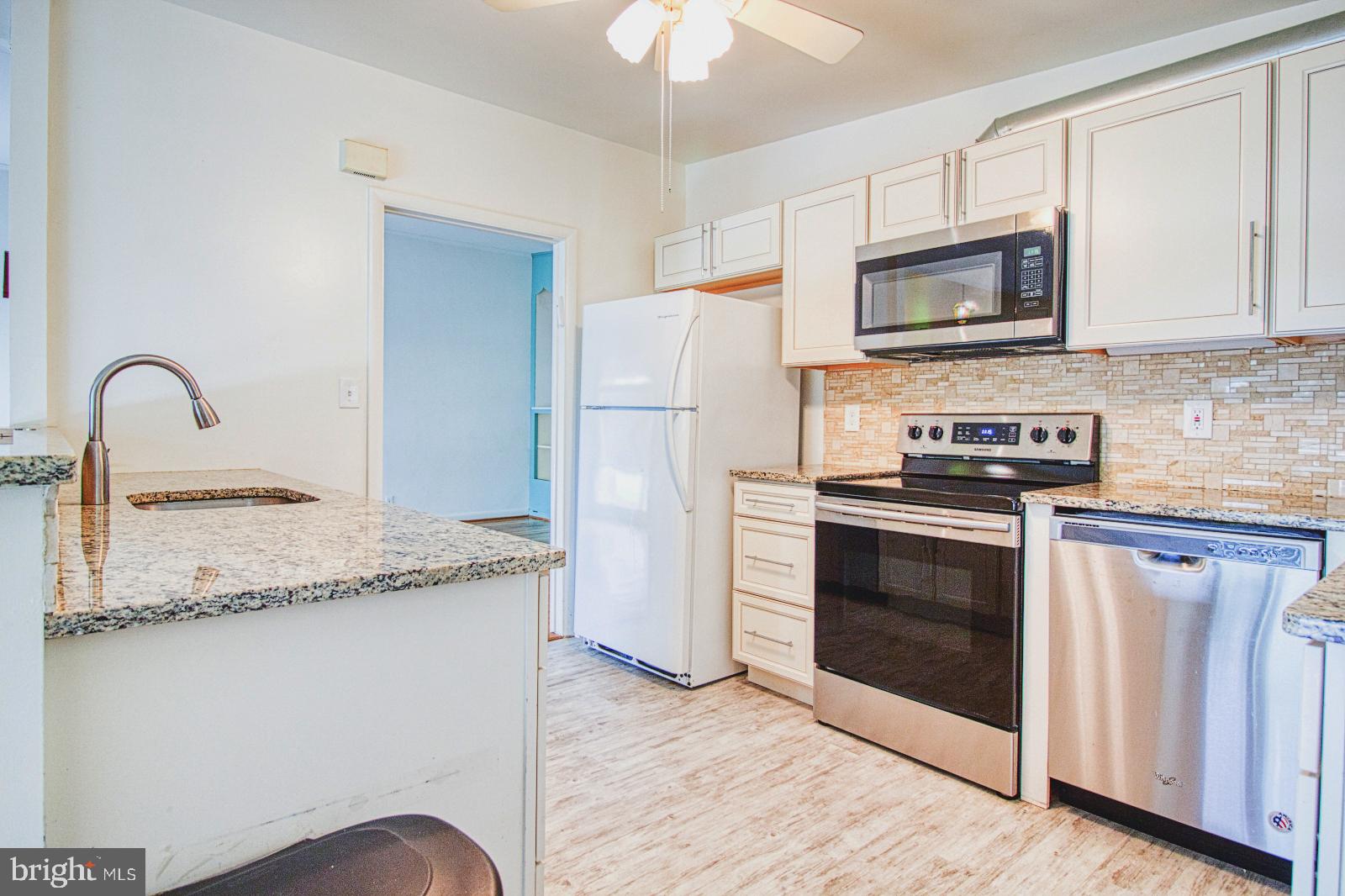 2446 Forest Green Road Baltimore, MD 21209 - Photo 8 of 26