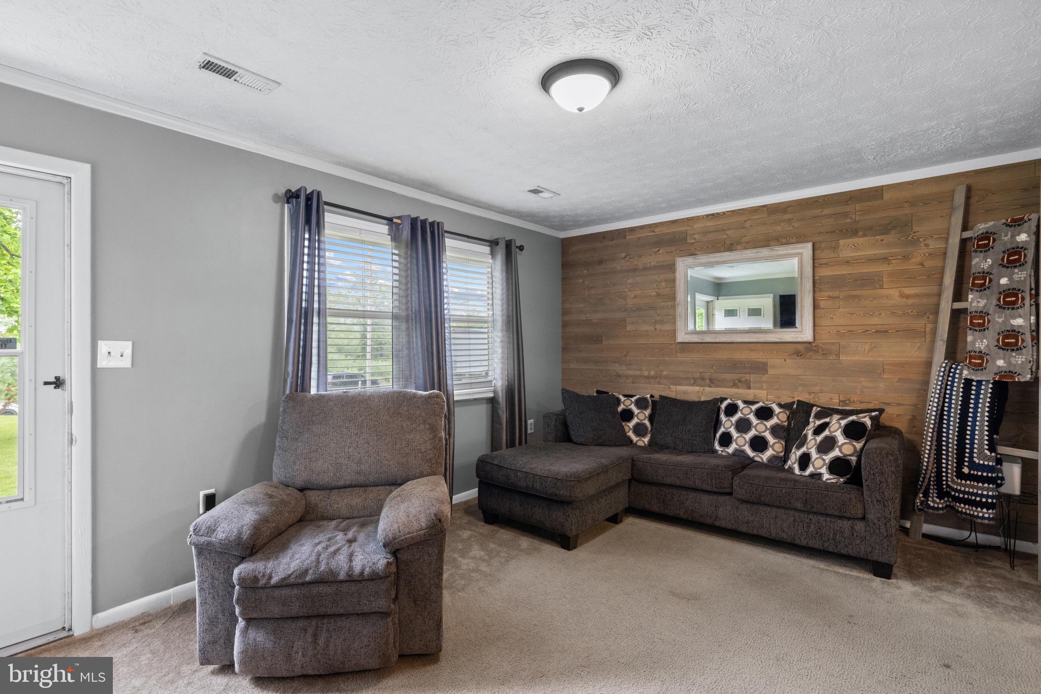 617 Ruebuck Road Clear Brook, VA 22624 - Photo 5 of 16