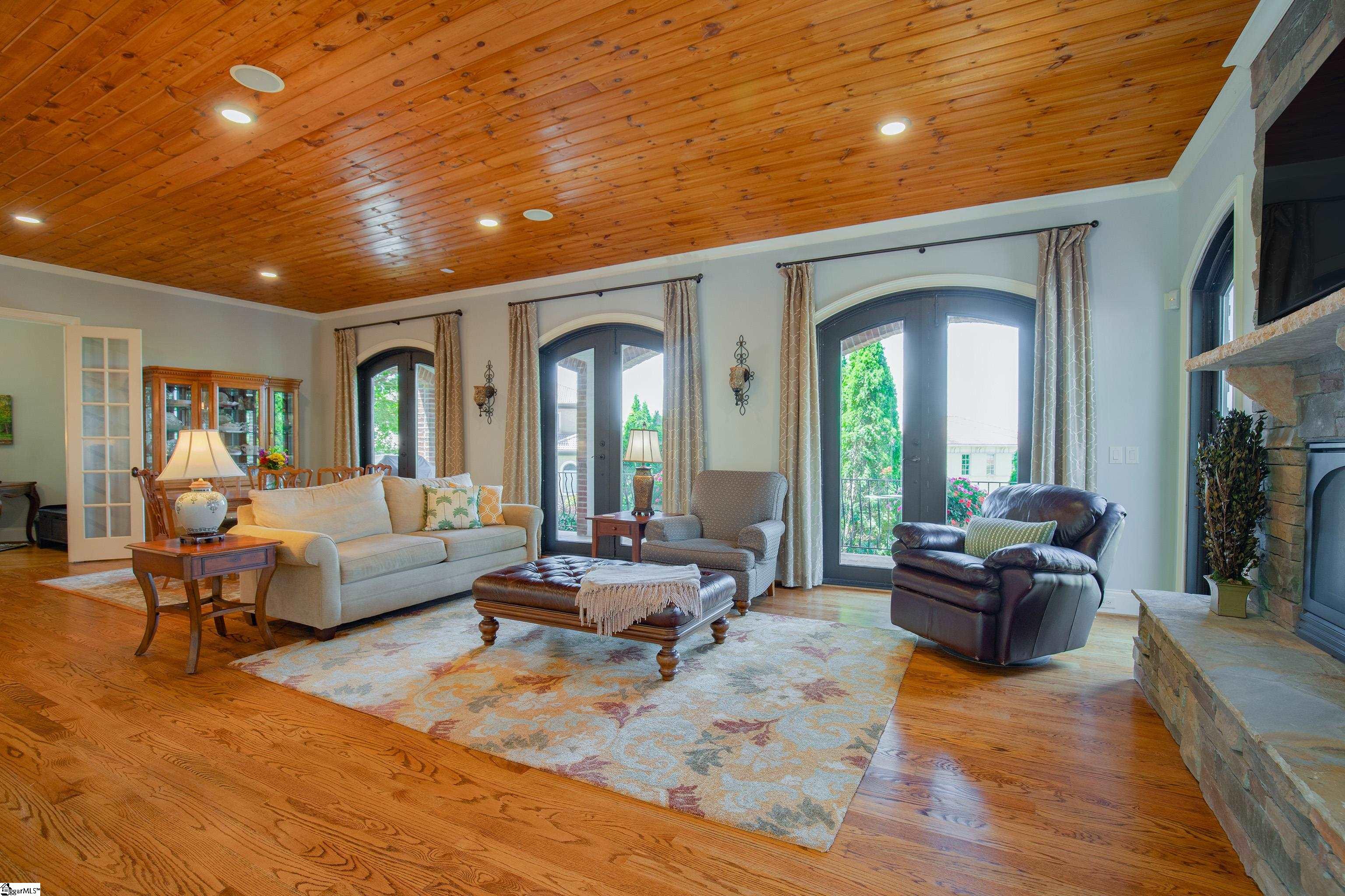 313 Sorono Drive Greenville, SC 29609 - Photo 6 of 36