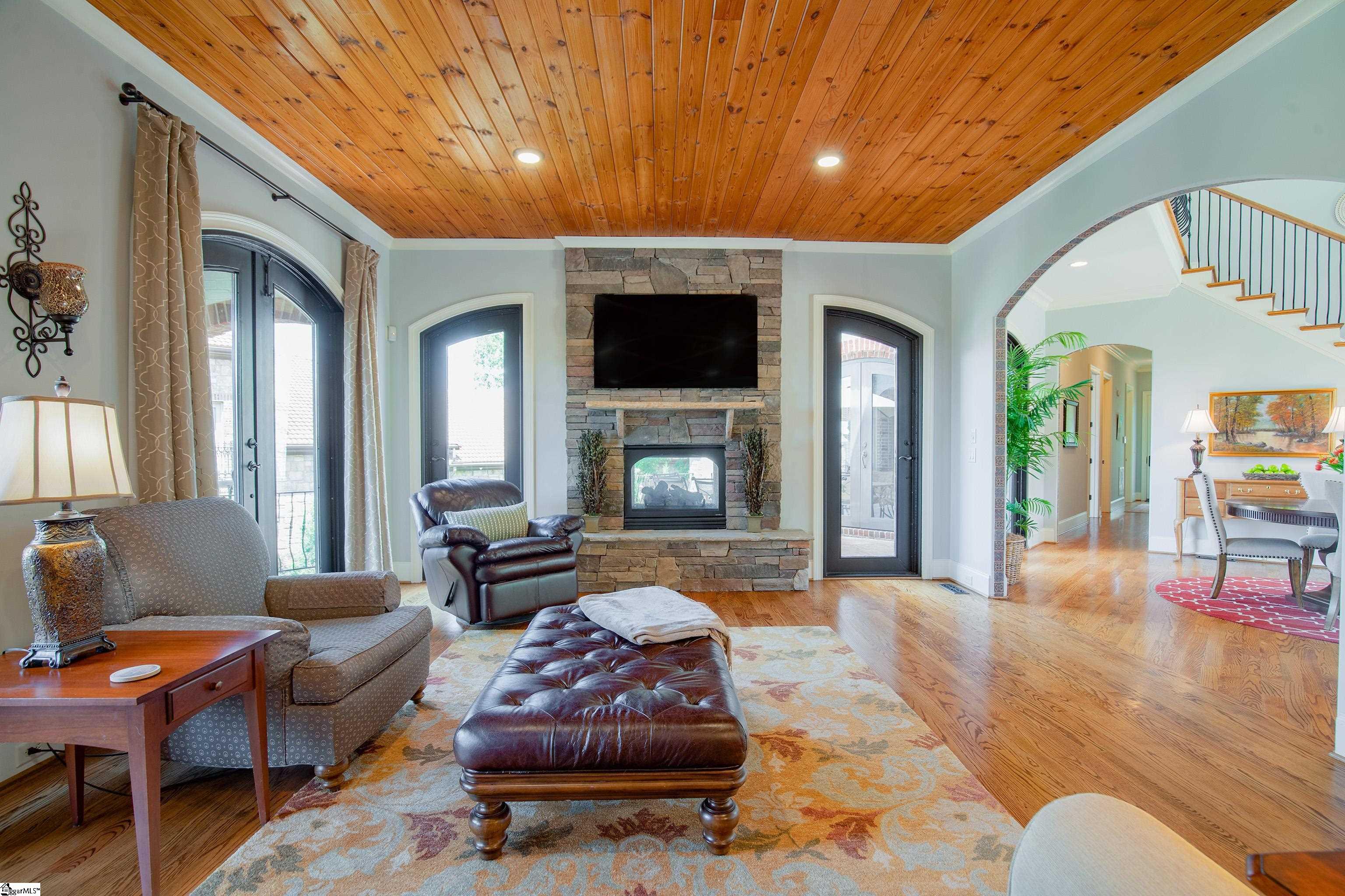 313 Sorono Drive Greenville, SC 29609 - Photo 8 of 36