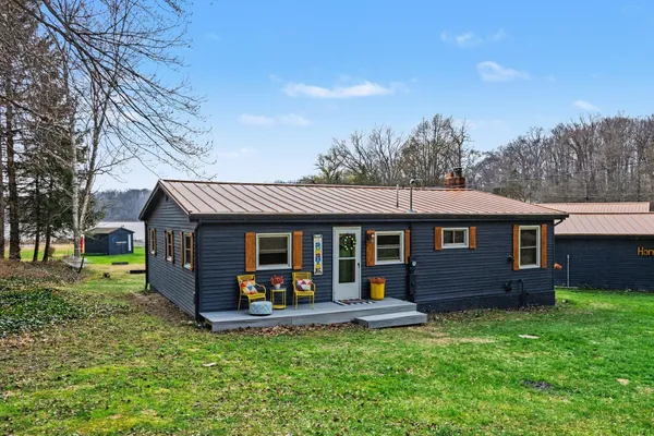 $589,900 | 14758 Hideaway Drive, Vandalia, MI 49095