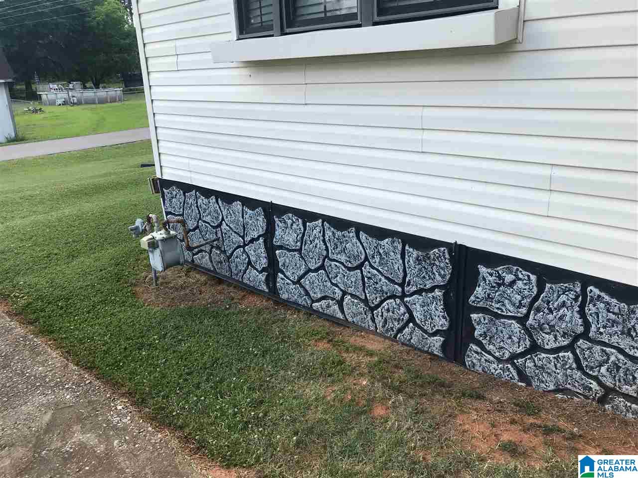 703 Cheryl Street Weaver, AL 36277 - Photo 24 of 34