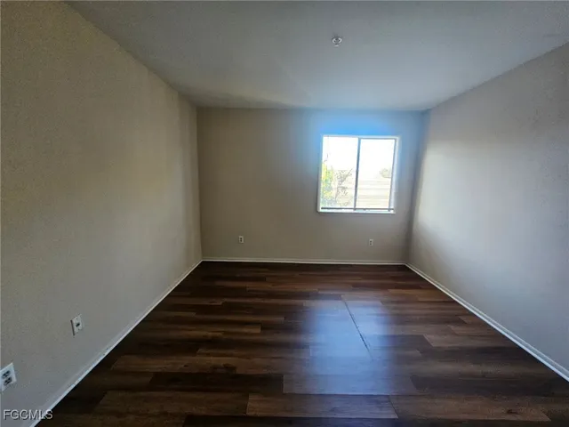 $1,000 | 2875 Winkler Avenue, Unit 518, Fort Myers, FL 33916